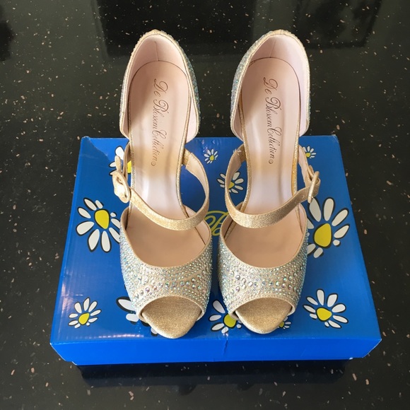 ⬇️Rhinestone bling nude high heels sz 8.5 (used) - Picture 3 of 7